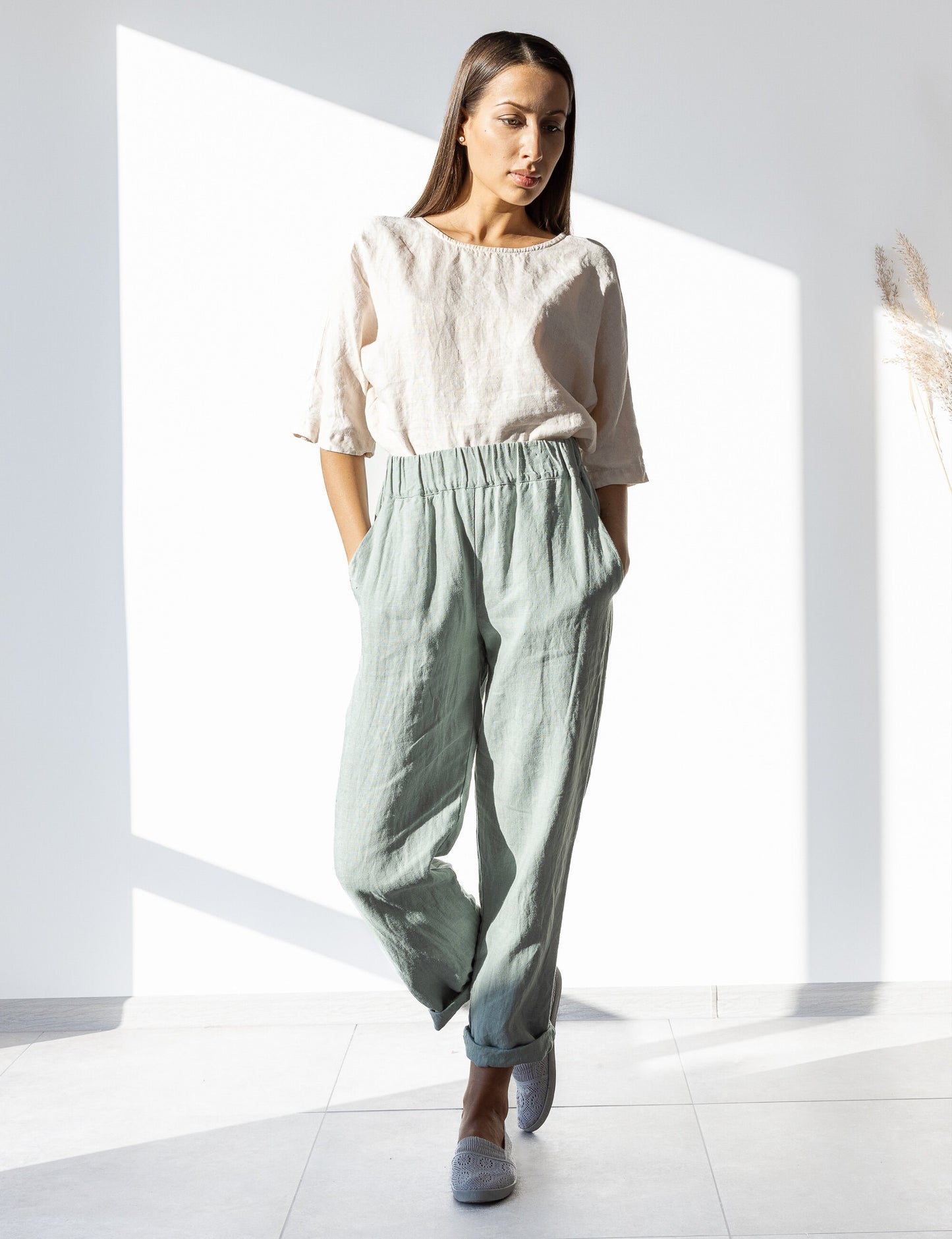 Linen beach pants green