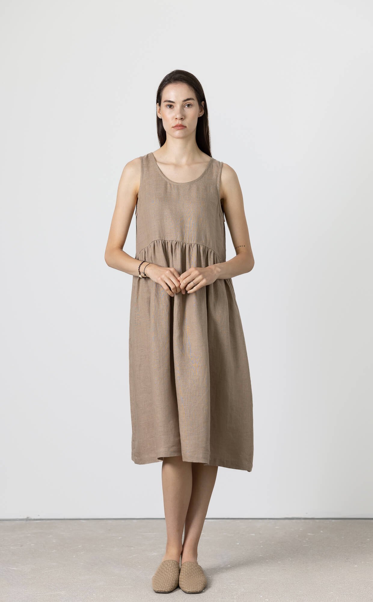 Brown linen midi dress for women, sleeveless casual linen dress outfit