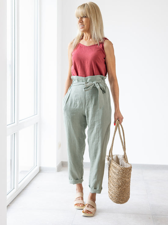 Load image into Gallery viewer, Women&amp;#39;s green linen pants
