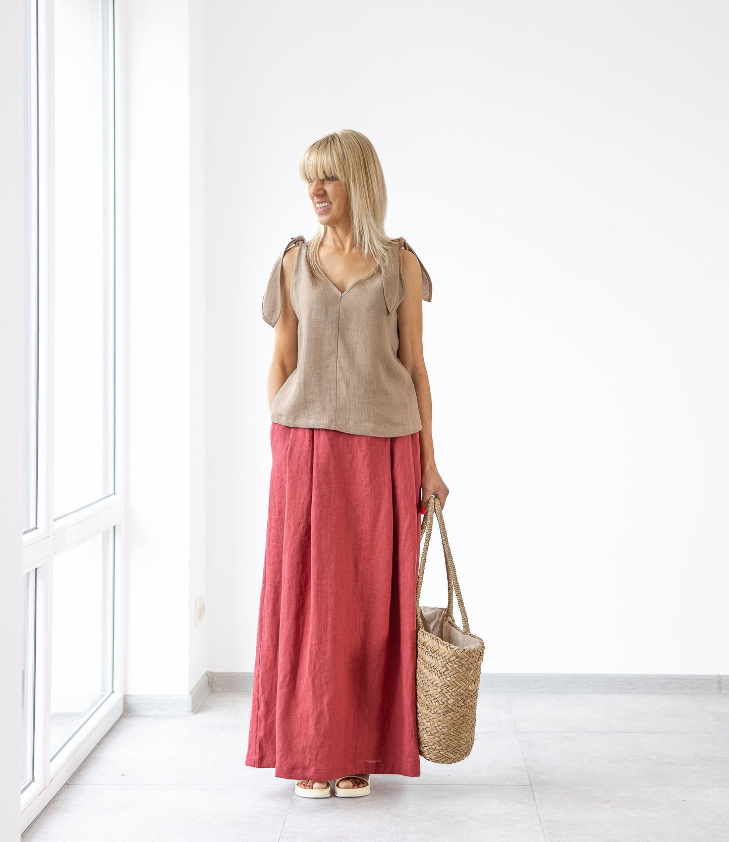 Load image into Gallery viewer, Red Linen Maxi Skirt
