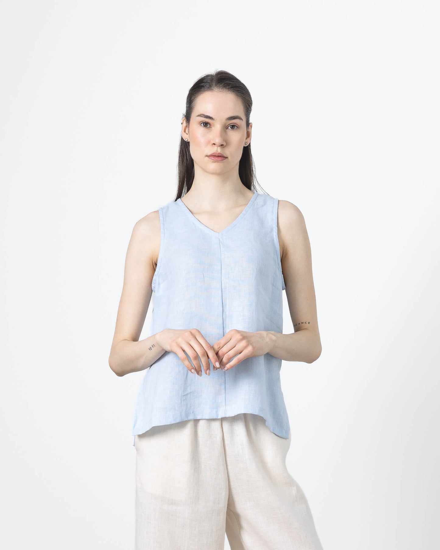 minimalist-linen-blouse