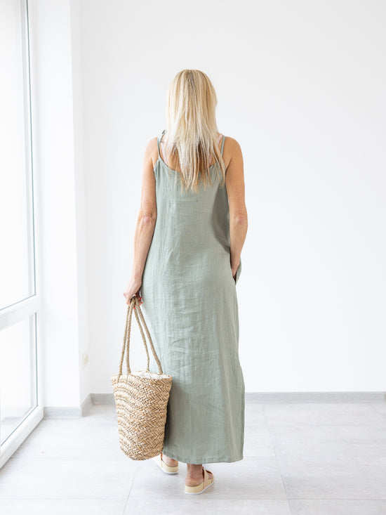 Sleeveless Linen dress with straps