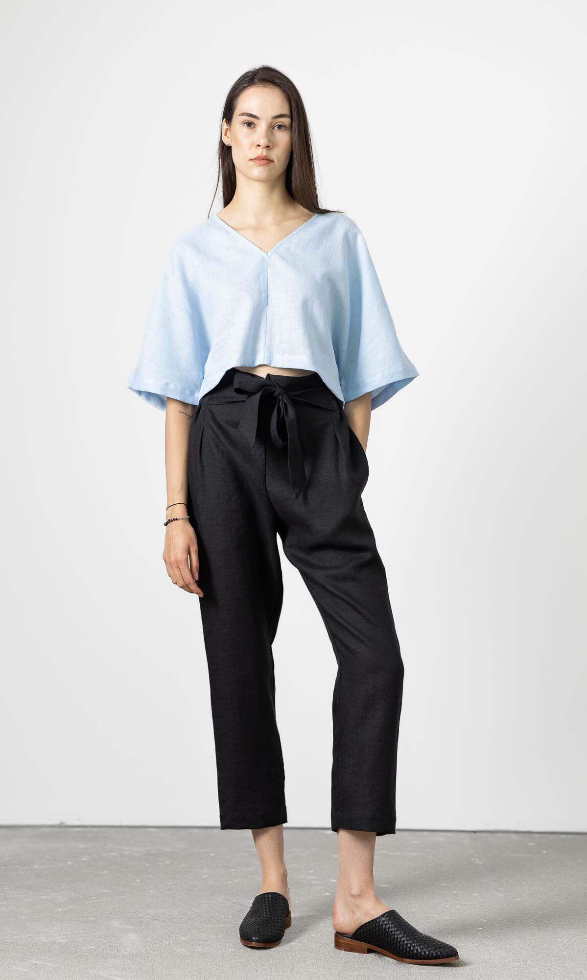 Lightweight summer linen shirt women outfit