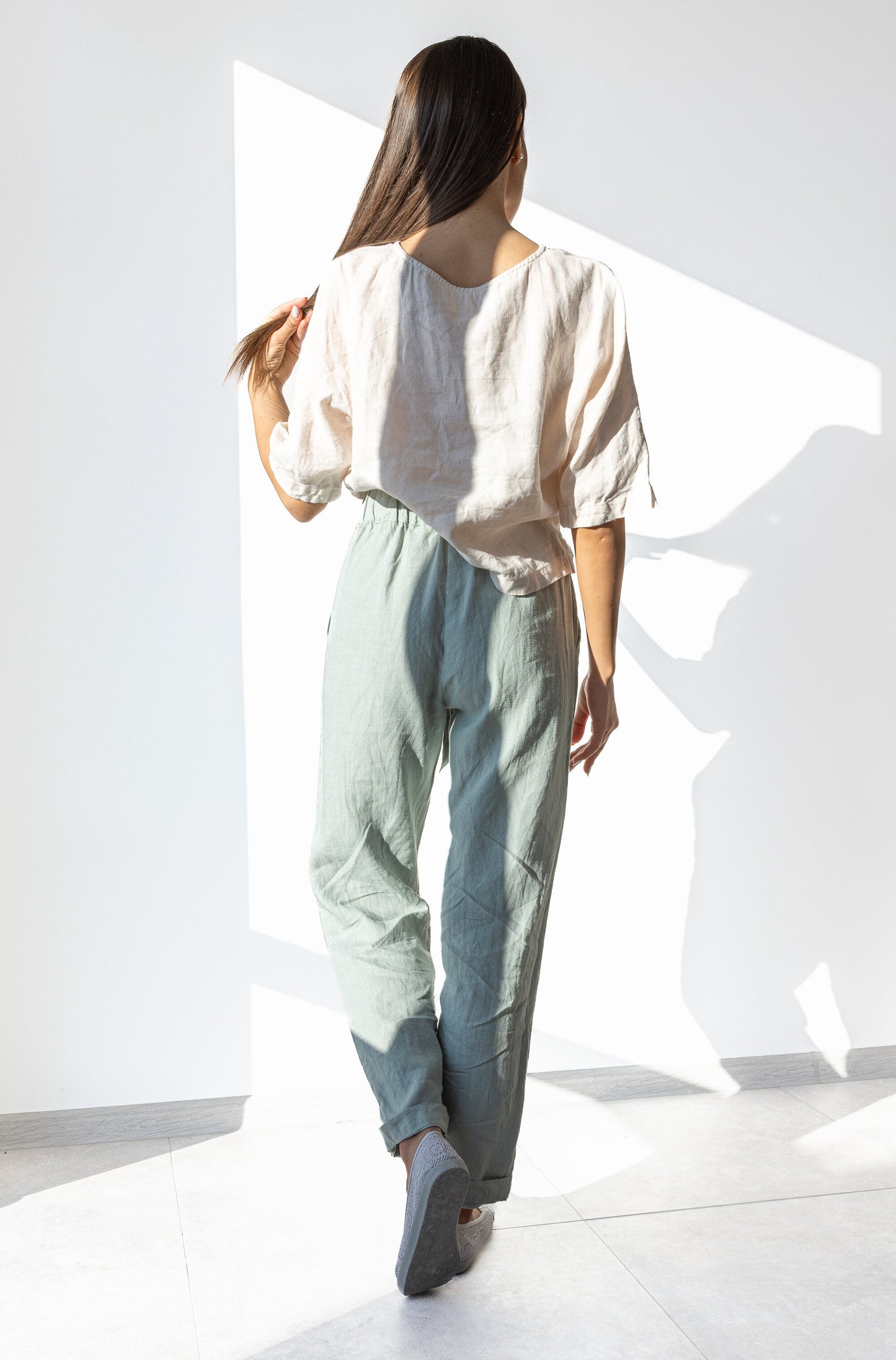 Load image into Gallery viewer, Minimalistic Linen pants

