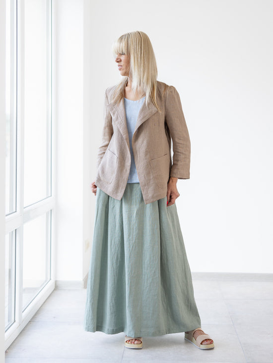 Load image into Gallery viewer, Women&amp;#39;s long linen skirt with short linen jacket
