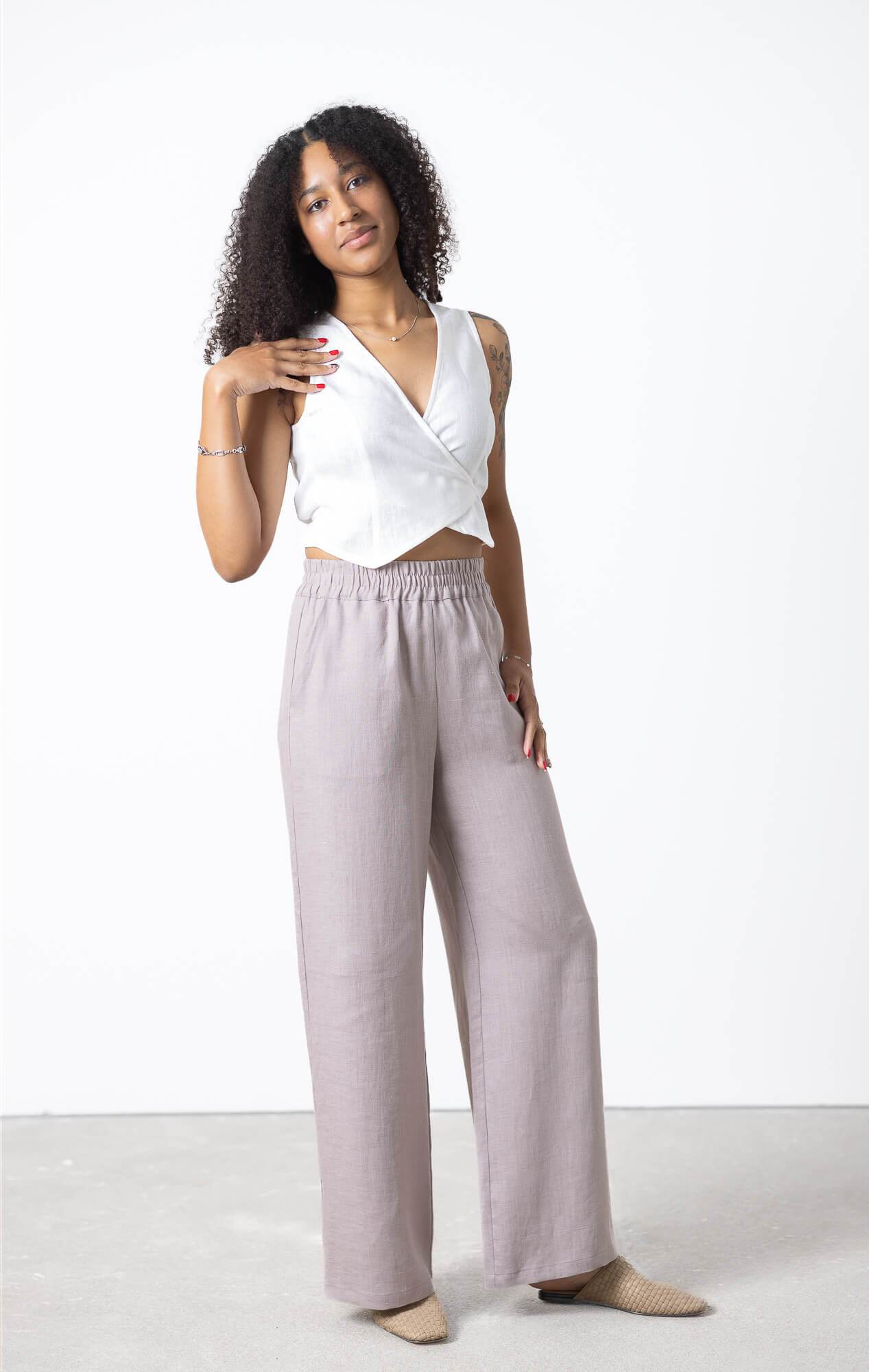 Relaxed fit linen pants for women with a timeless minimalist silhouette