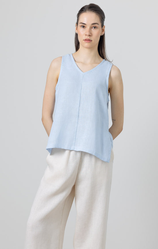 V-neck linen summer top in light blue – sleeveless blouse for women