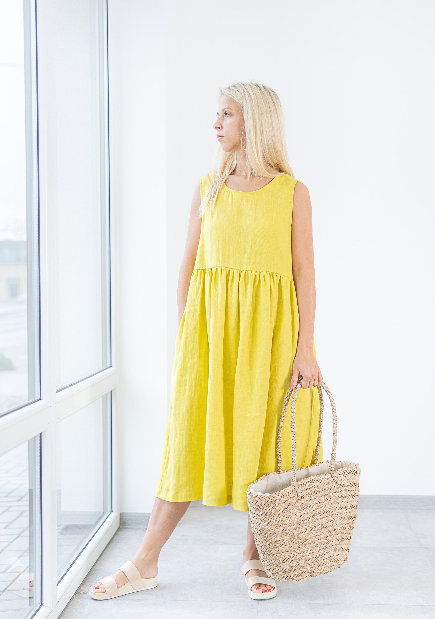 Load image into Gallery viewer, Yellow linen dress
